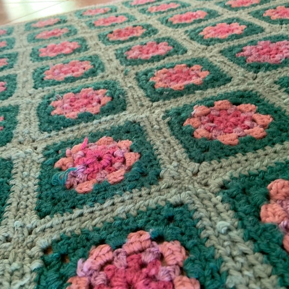Vintage Handmade Crochet Granny Square Afghan Blanket Pink & Green 54"x45" - Picture 7 of 16